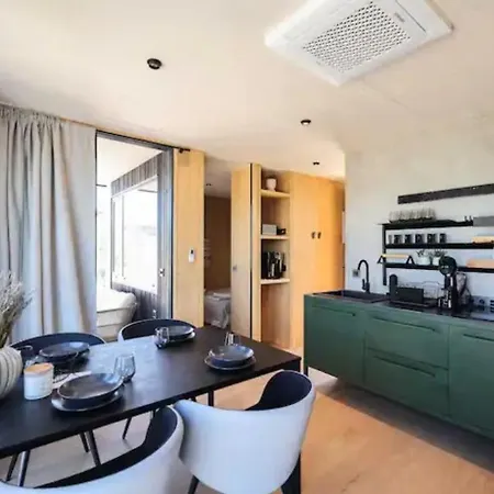 Thebeachvilla 2